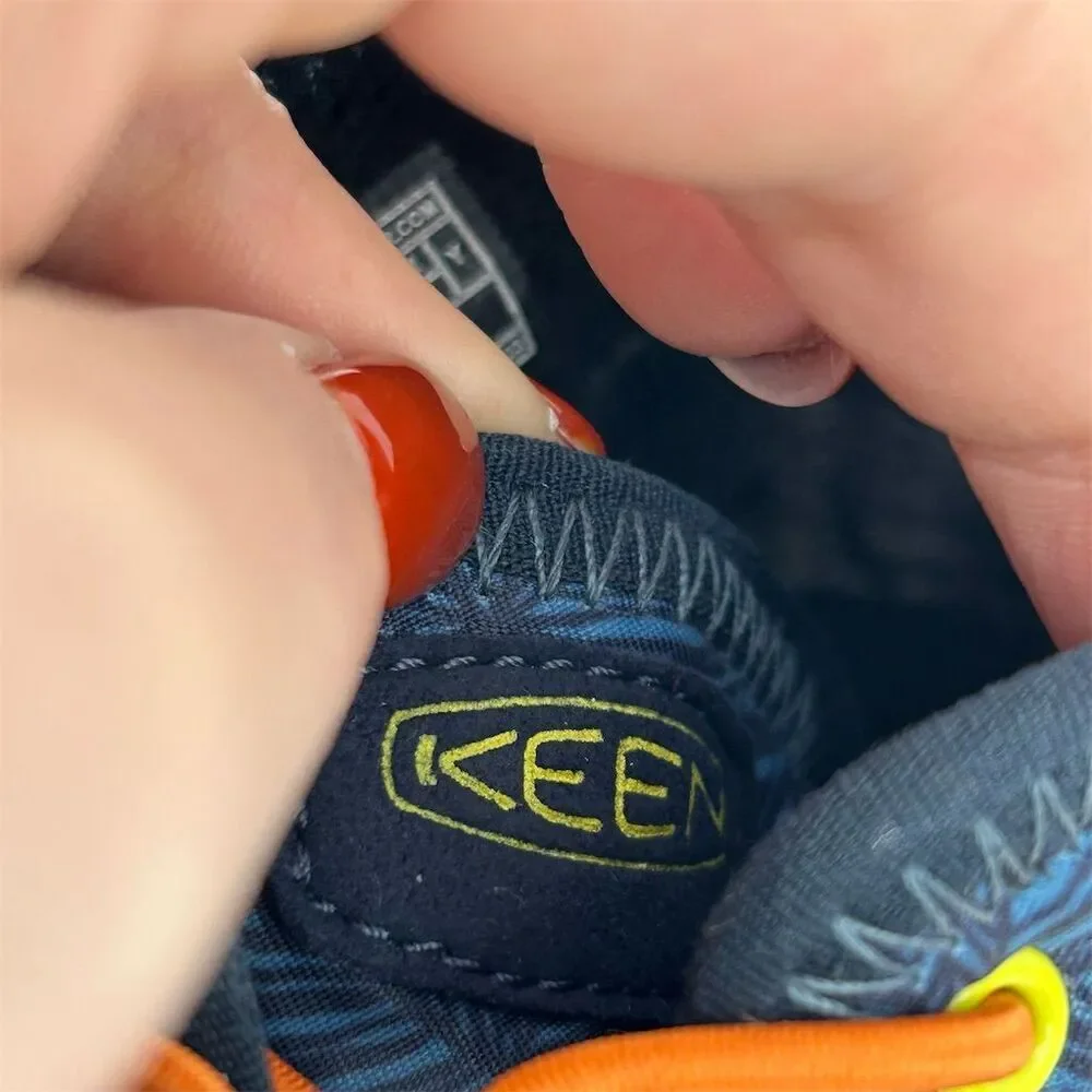 KEEN Kids Howser II Chukka Waterproof Boots Blue Winter **DIFFERENT SIZES**